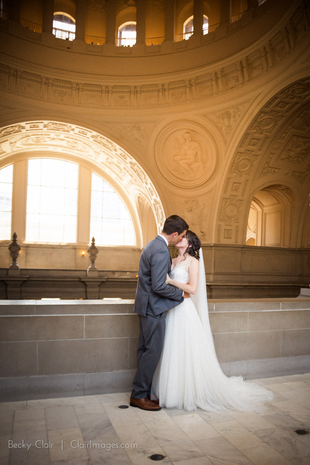 San Francisco Weddings - San Francisco City Hall © Clair Images 2017