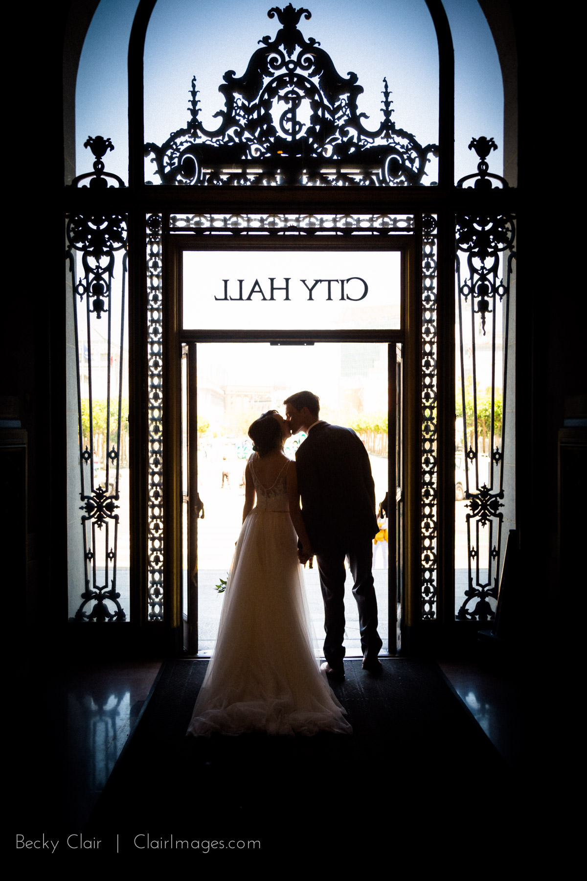 San Francisco Weddings - San Francisco City Hall © Clair Images 2017