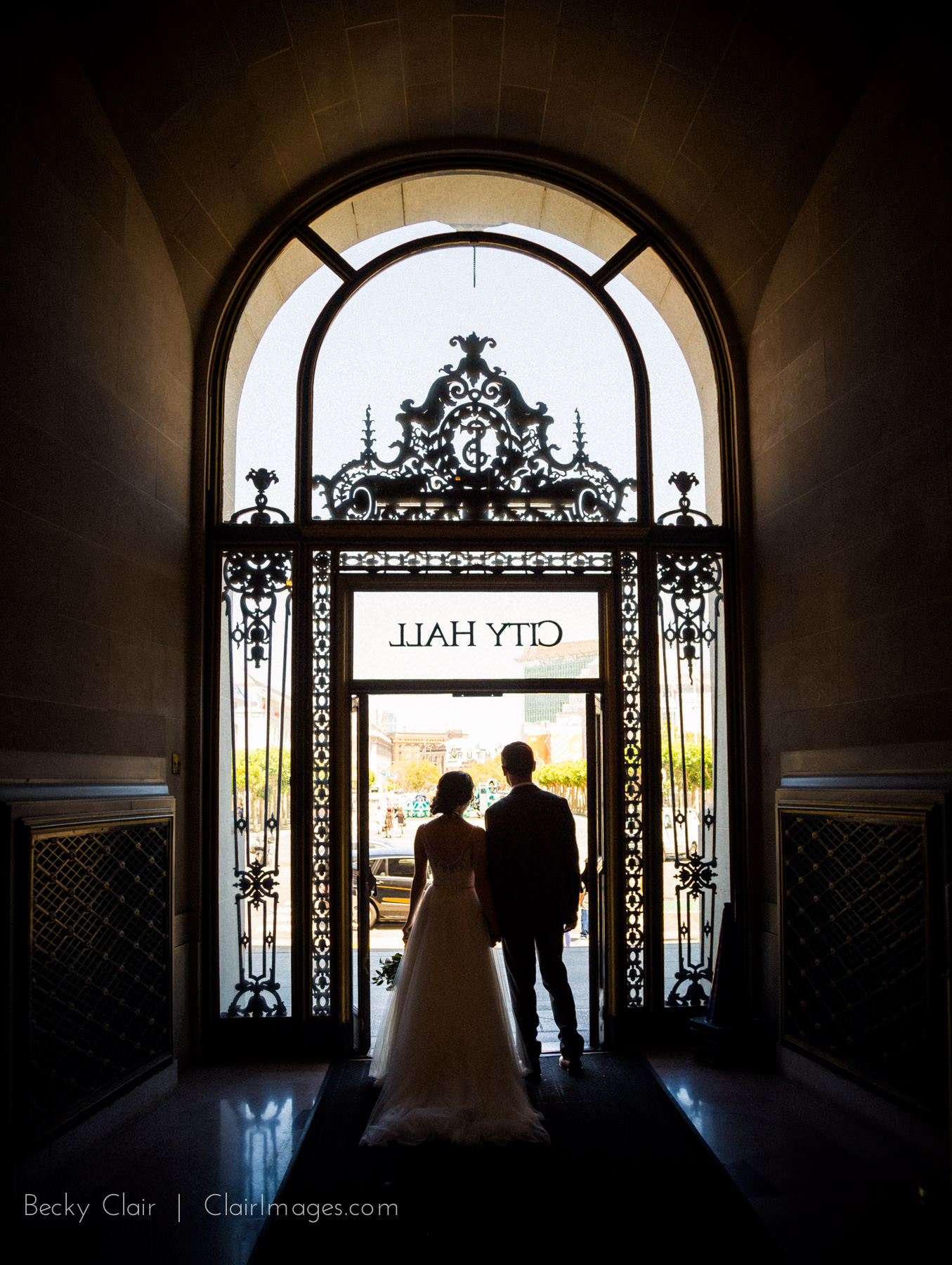 San Francisco Weddings - San Francisco City Hall © Clair Images 2017